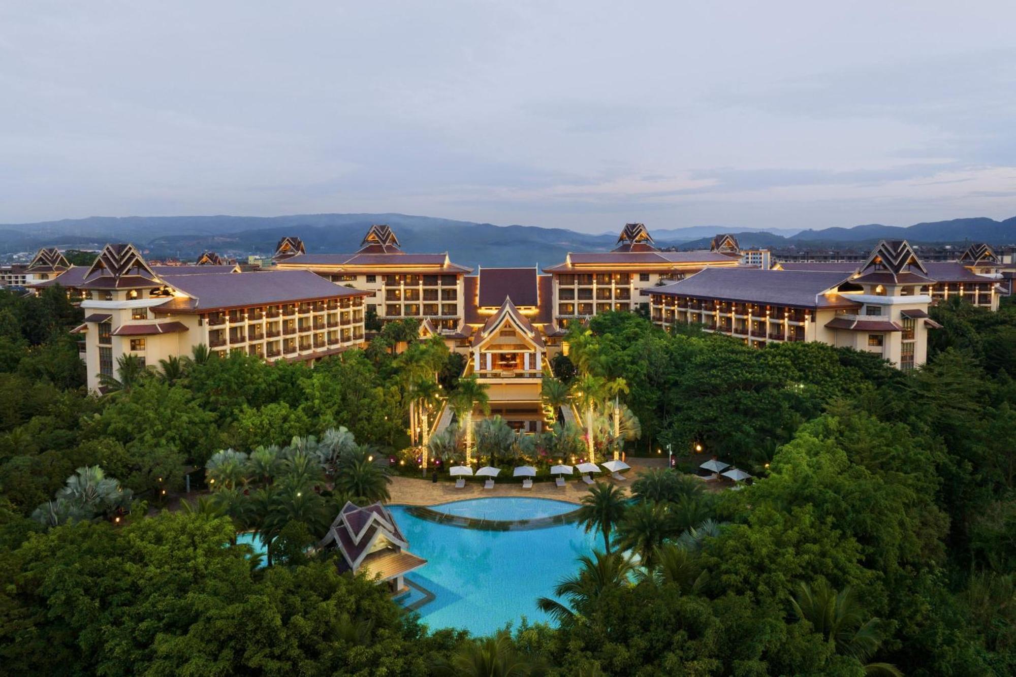 Sheraton Grand Xishuangbanna Hotel Jinghong Εξωτερικό φωτογραφία