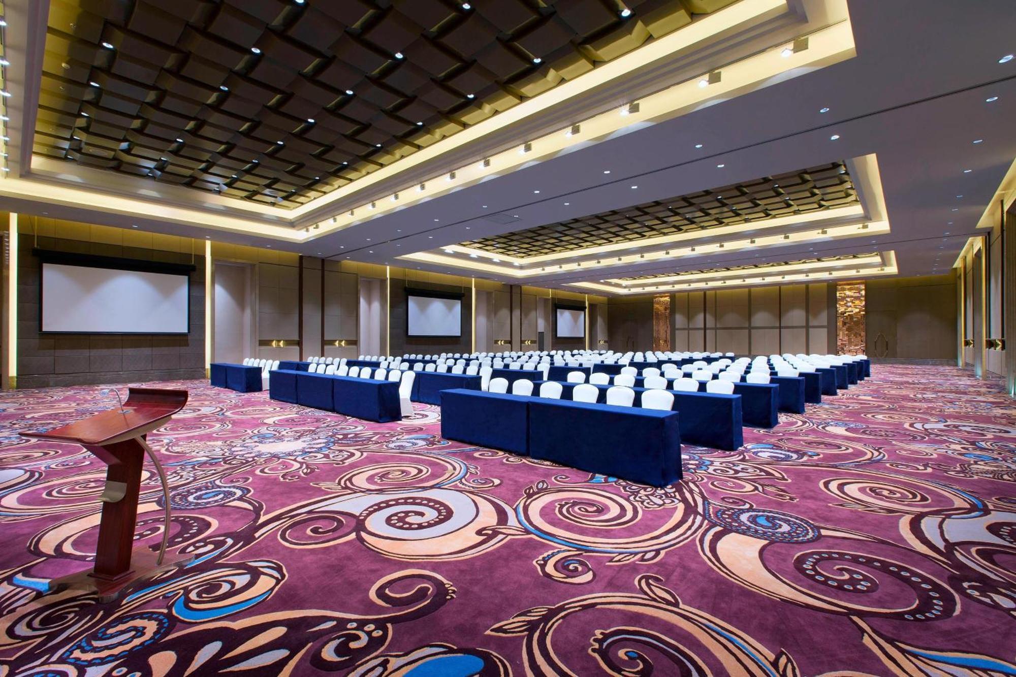 Sheraton Grand Xishuangbanna Hotel Jinghong Εξωτερικό φωτογραφία